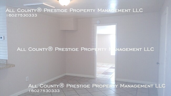 Building Photo - 903 W Pierson St