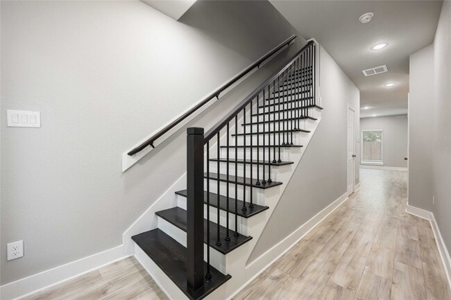 Foto del edificio - 4410 Rosemont St