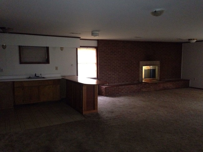 Building Photo - 1025 Virginia Ave