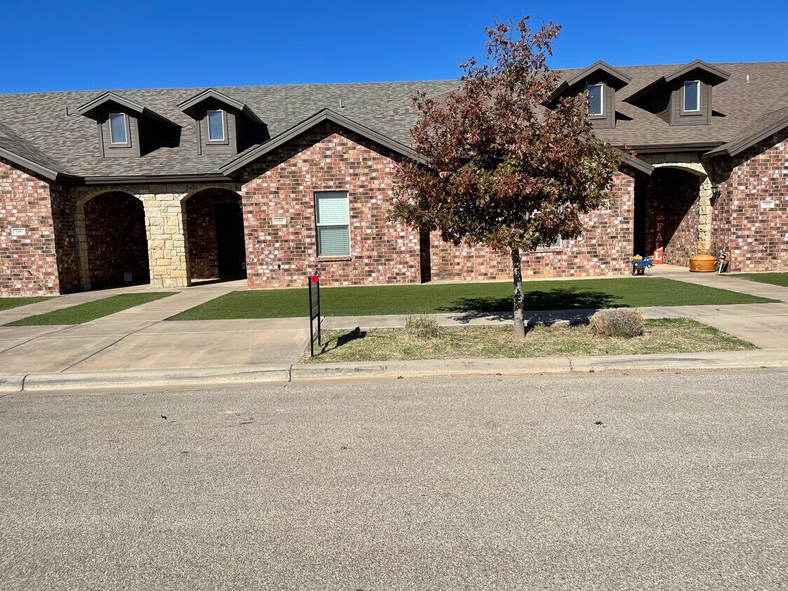 32043112 112th St, Lubbock, TX 79423 Townhome Rentals in Lubbock TX