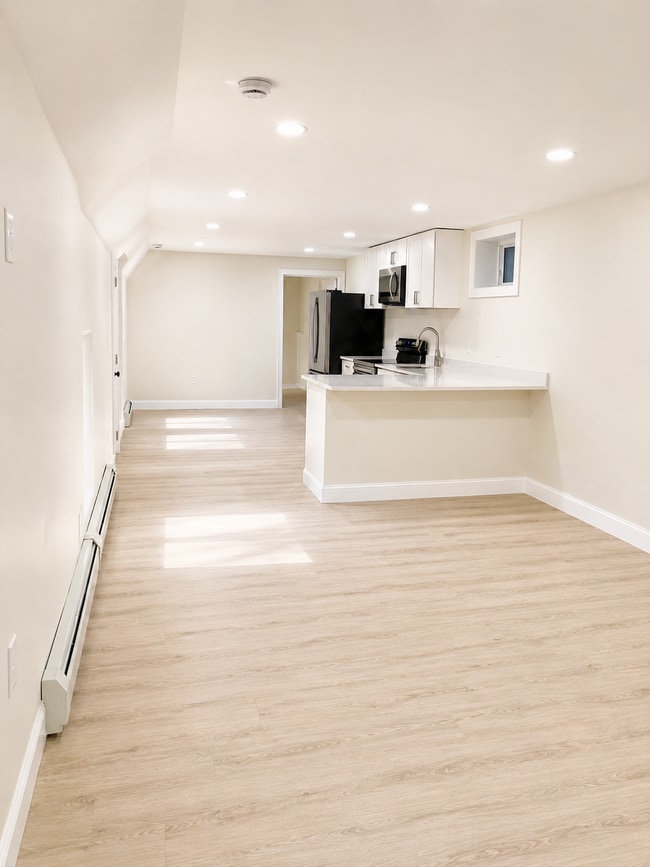Building Photo - 34 Carnation Dr