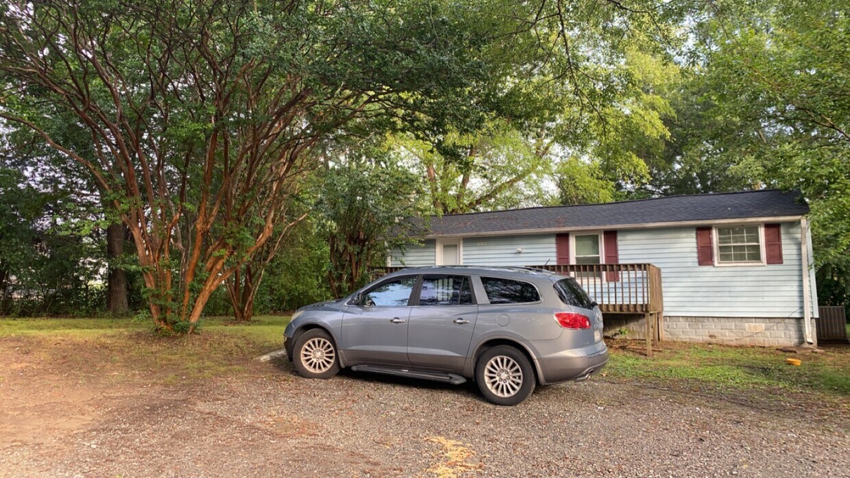 735 Carolina Dr Ext, Roebuck, SC 29376 House Rental in Roebuck, SC