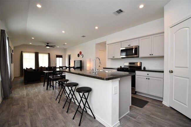 Building Photo - 5435 Portwood Acres Dr