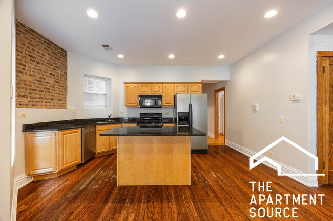 Foto del edificio - 1010 N Kedzie Ave