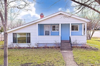 Building Photo - 1515 N Pleasant Dr