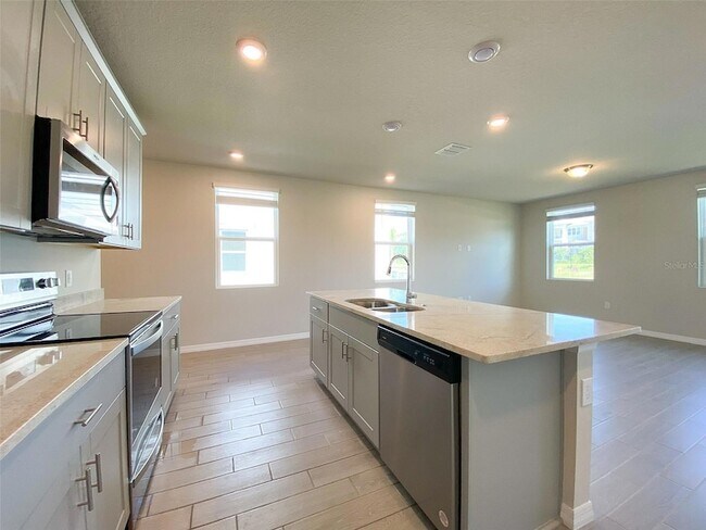 Building Photo - 755 Legacy Dr