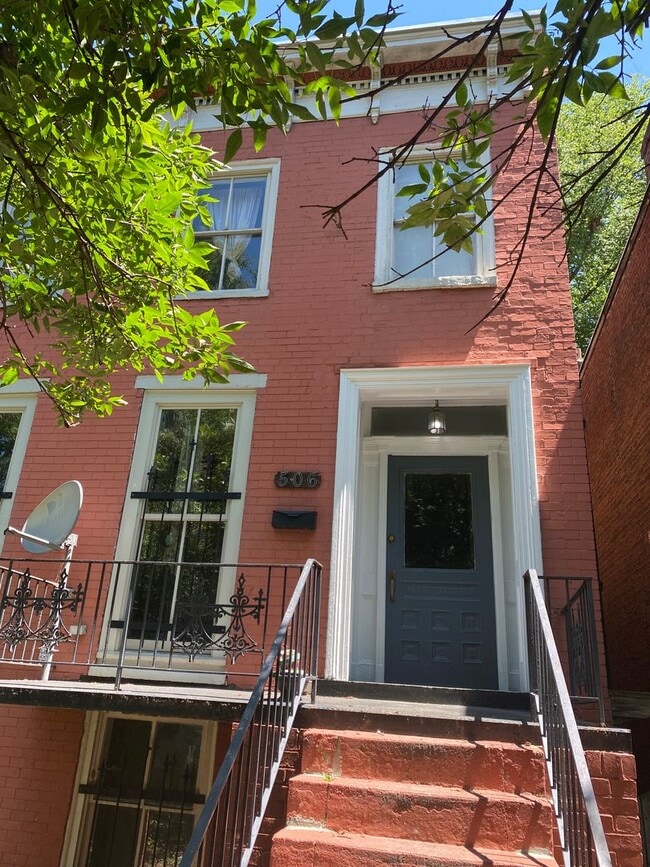 Building Photo - 506 W Marshall St