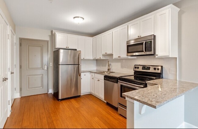 Foto del edificio - 6 Needhams Lndg Rd