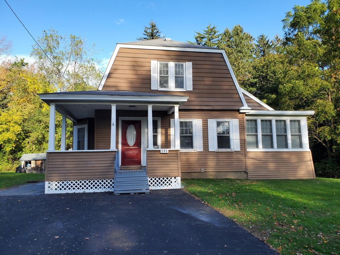 644 Grove St, Worcester, MA 01605 House Rental in Worcester, MA