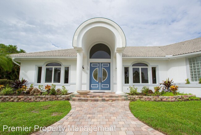 Foto del edificio - 6461 Livingston Woods Ln