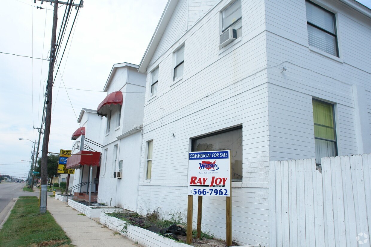 Foto principal - 519-527 N Ridgewood Ave