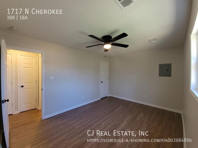 Building Photo - 1717 N Cherokee-