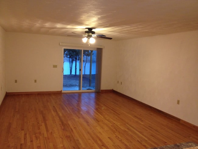 Living Room - 1050 Lakeshore Dr
