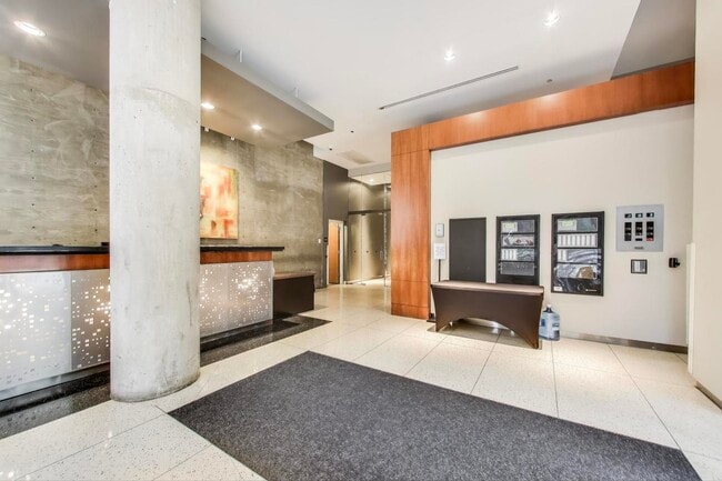 Foto del edificio - 700 N Larrabee St