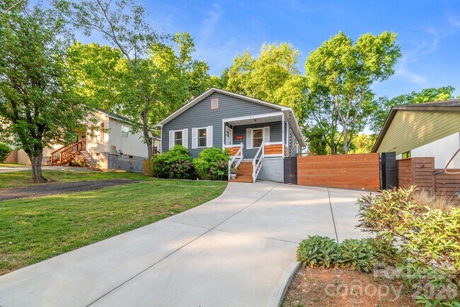 Foto del edificio - 812 E 18th St