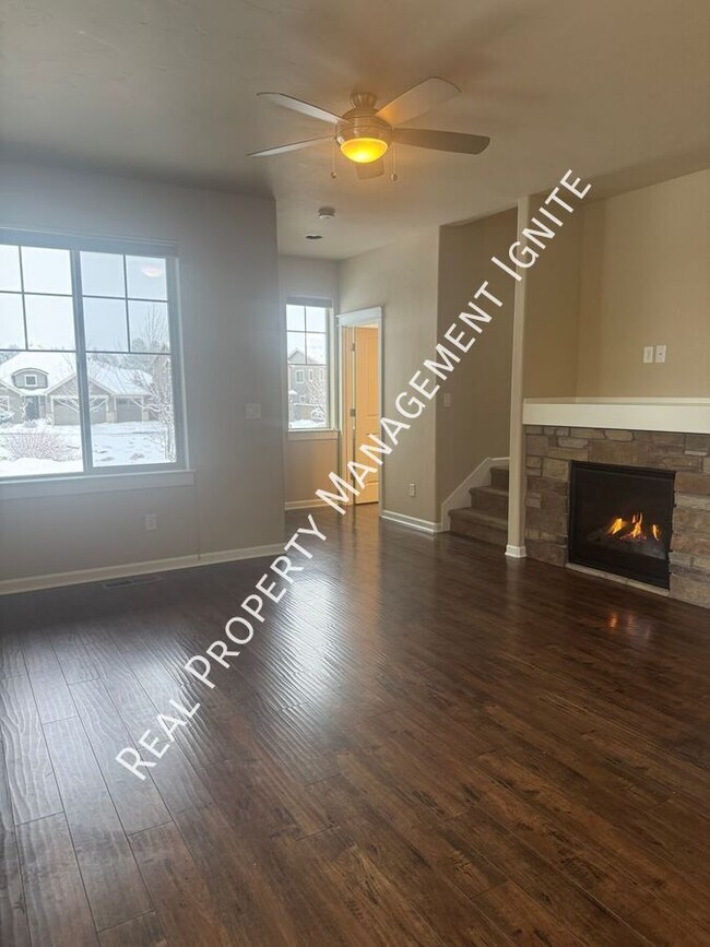 Building Photo - Great Home with Community Amenities