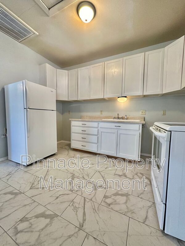 Foto del edificio - 504 E 17th St