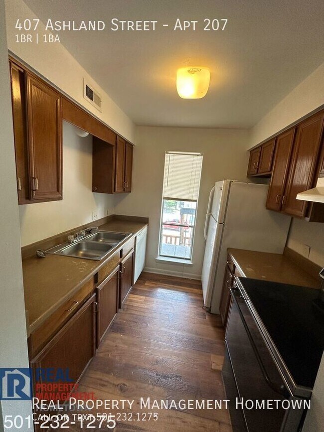 Building Photo - One Bedroom Apartment - Close to Downtown ...