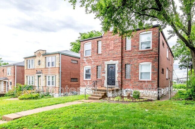 Building Photo - 4946 Kemper Ave.