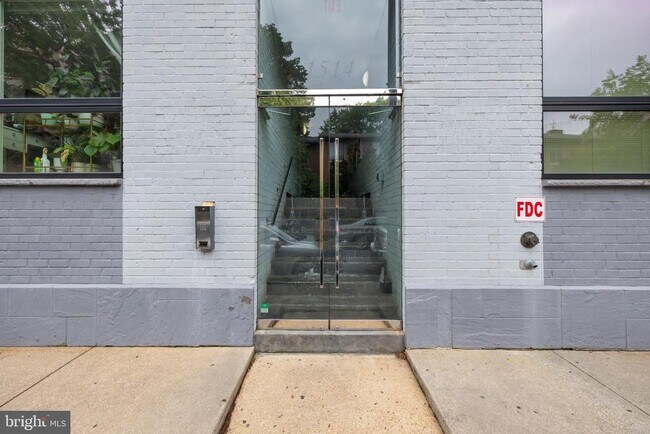 Foto del edificio - 1514 Newton St NW
