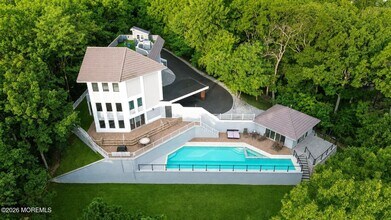 Building Photo - 401 Overlook Dr