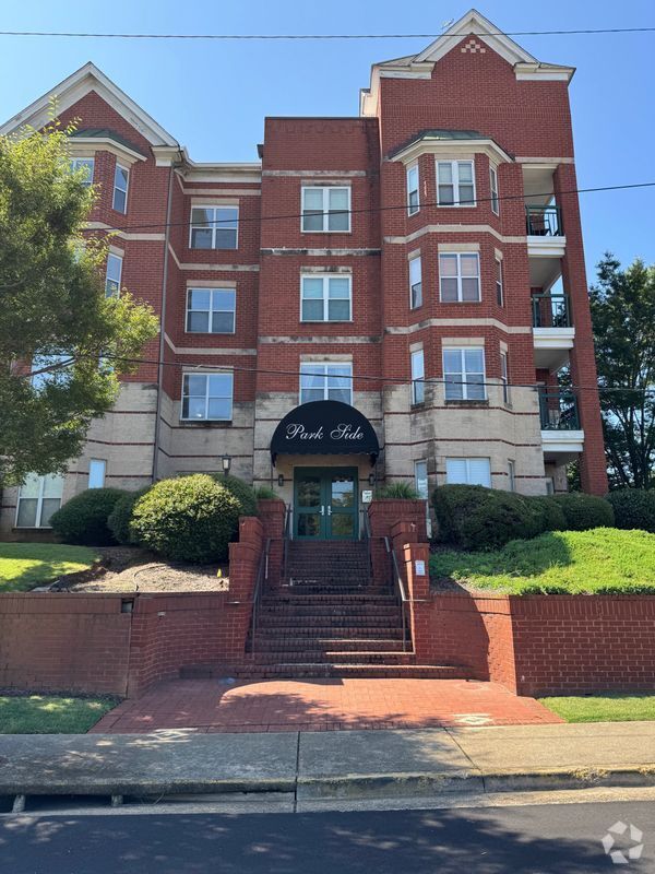 Building Photo - 900 Taylor St