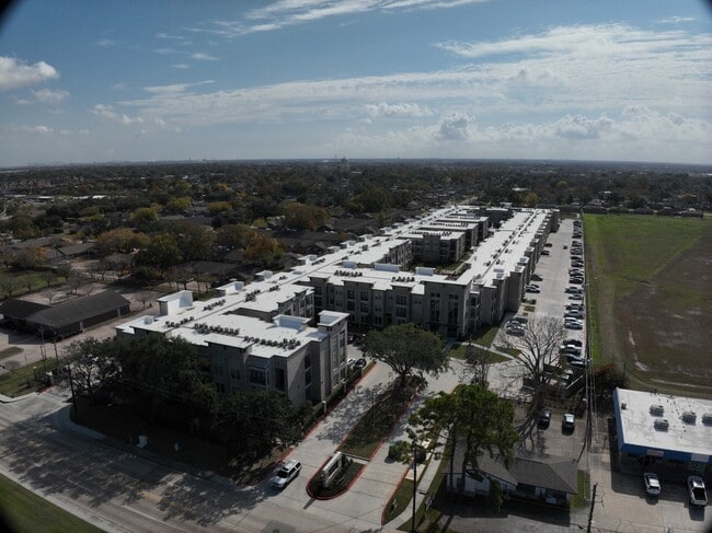 3D Exterior - Dakota at Deer Park