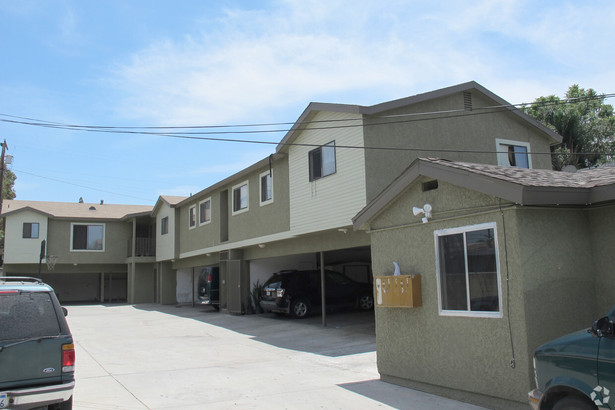 Building Photo - 11230 Louise Ave