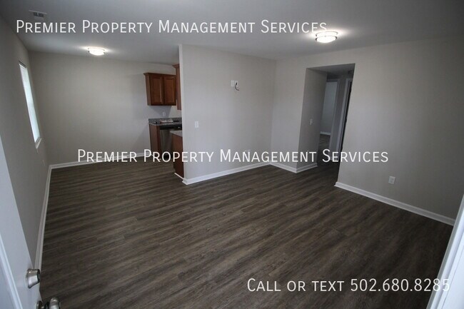 Foto del edificio - 2403 Hermitage Way