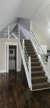 Building Photo - 28 Rowley St