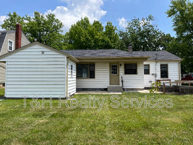 Building Photo - 238 N Mill St