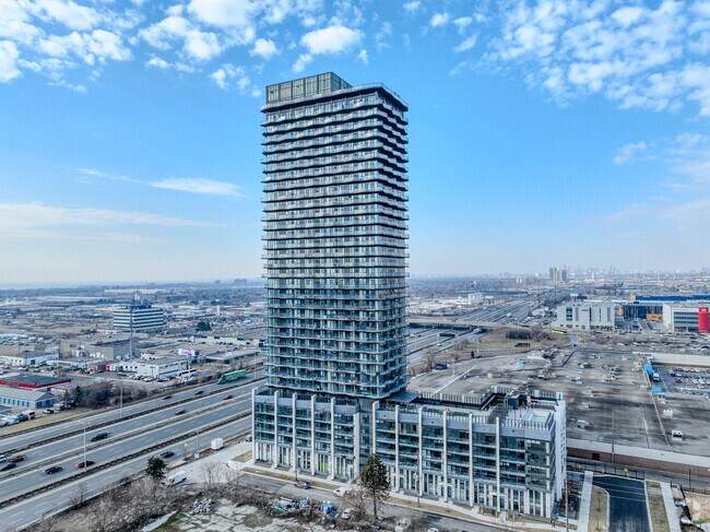 Building Photo - Thirty Six Zorra