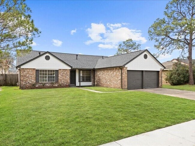 Building Photo - 2314 Edgedale Dr