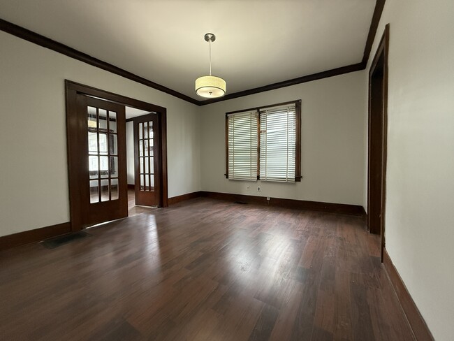 Building Photo - 318 Scio St