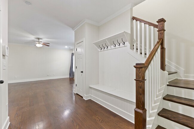 Building Photo - 1455 Reynolds Dr