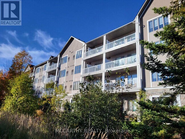 Photo du bâtiment - 270 Hagan St E