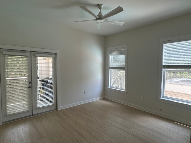 Building Photo - 870 Inman Village Pky NE