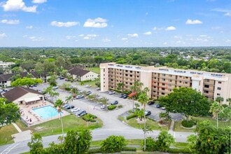 Building Photo - 7770 Tahiti Ln