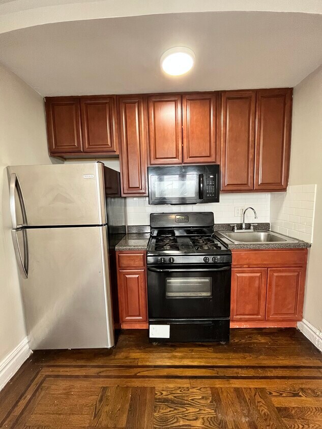 115 Fairview 51 - 111 Fairview Ave