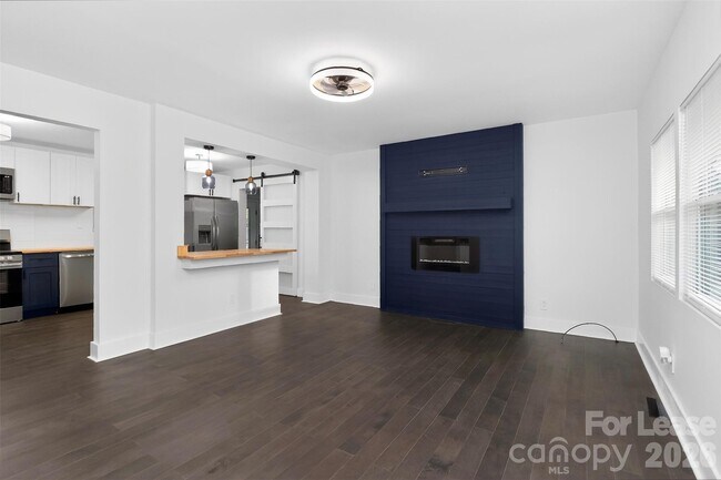 Foto del edificio - 1814 Eastway Dr