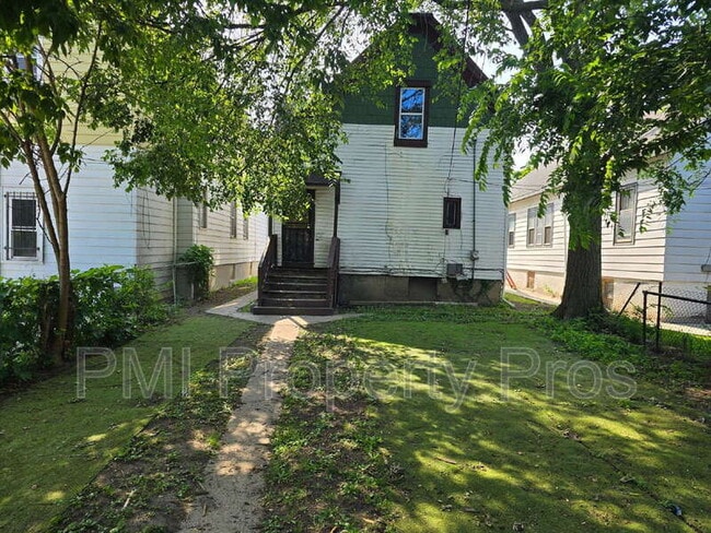 Foto del edificio - 2626 N 24th St