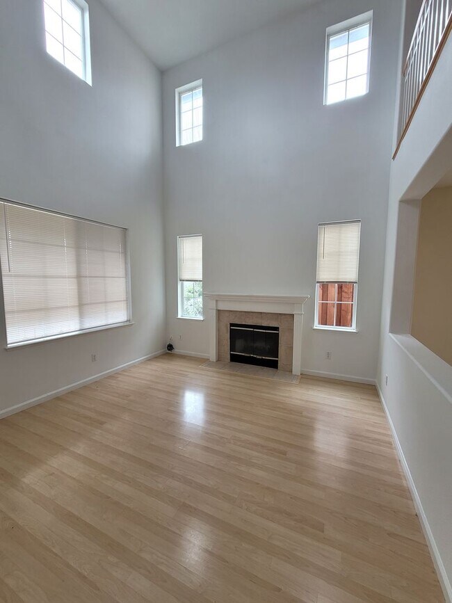 Foto del edificio - Must See! Move-In Ready House for Rent