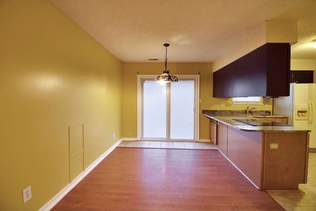 Foto del edificio - 3 Bedroom Home In Deerfield Jacksonville!!!!