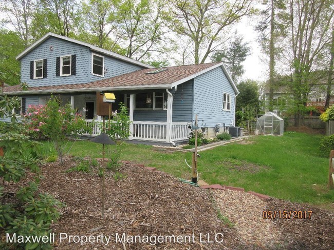 Building Photo - 44 Huntwood Dr