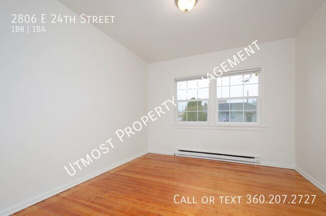 Building Photo - 2806 E 24th St