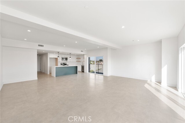 Foto del edificio - 6025 Craner Ave