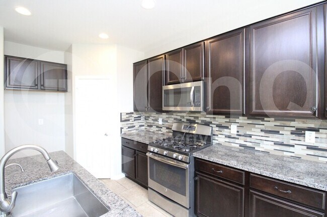 Foto del edificio - 13153 W Lariat Ln