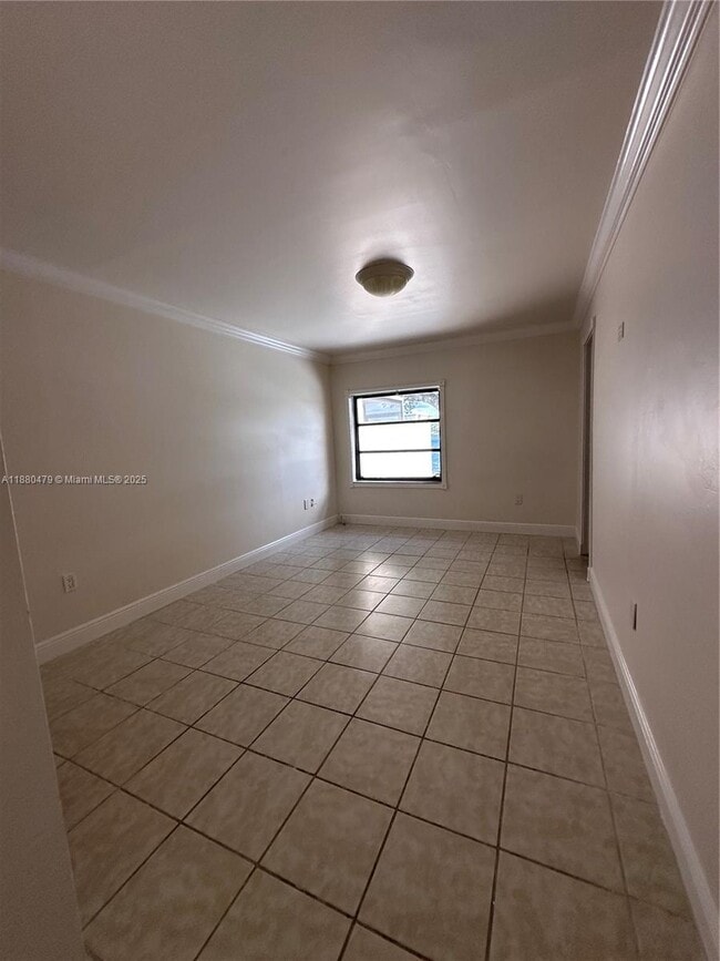 Building Photo - 5027 SW 139th Ct