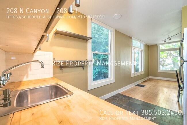 Foto del edificio - 208 N Canyon-208-#1