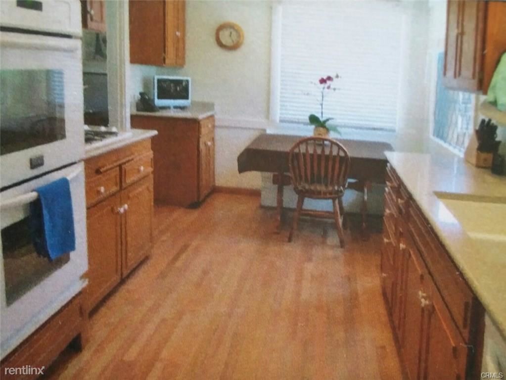 Primary Photo - 3 br, 2.5 bath House - 1108 Hugo Reid Dr